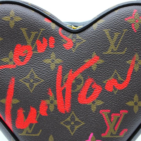 Louis Vuitton Limited Edition Monogram Fall in Love Sac Coeur - Picture 3 of 13